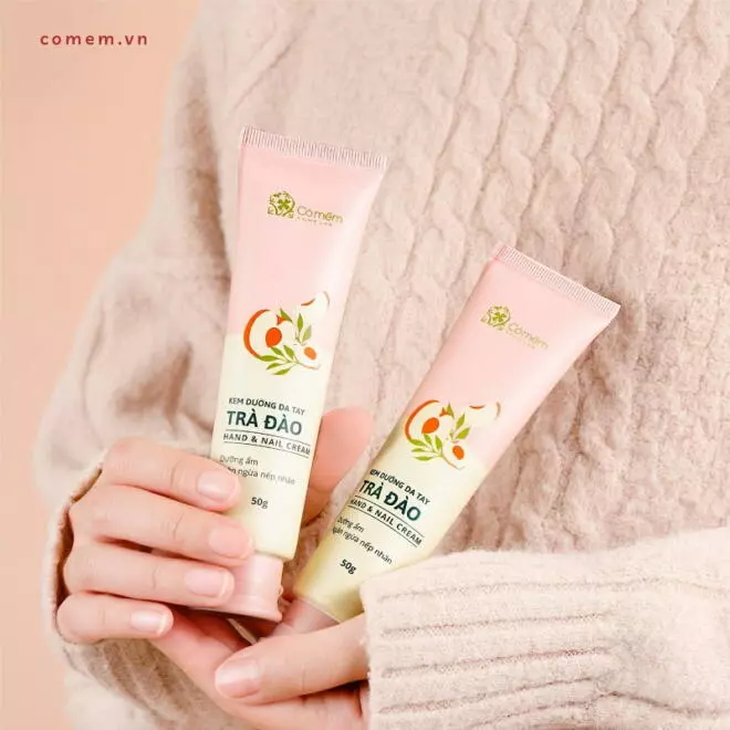 [SET QUÀ TẶNG] Kem Dưỡng Da Tay Trà Đào + Xịt Thơm Body Mist Colors 