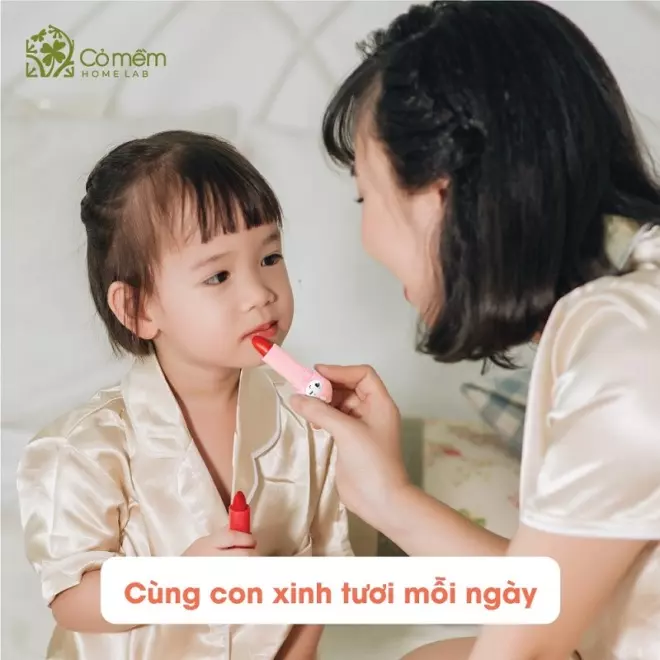 [SET QUÀ TẶNG] cho bé gái Son búp bê + Son dưỡng Gạo