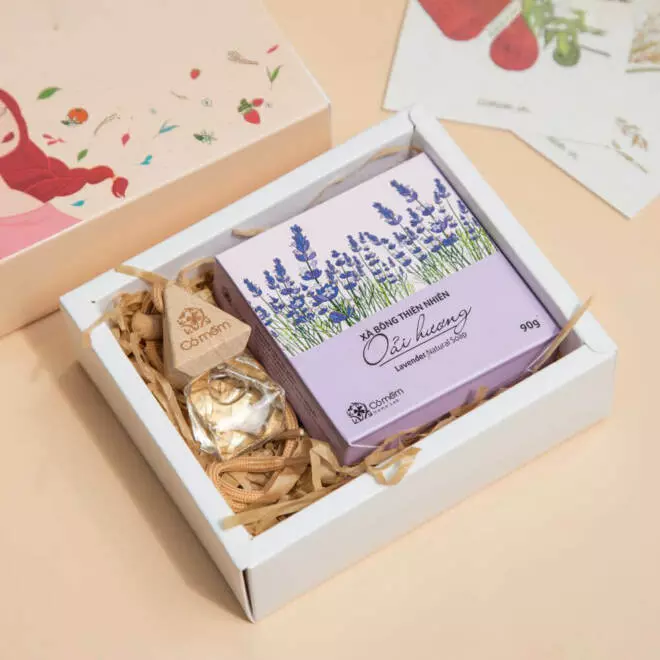 [SET QUÀ TẶNG] Xà bông thiên nhiên + Tinh dầu treo nguyên chất